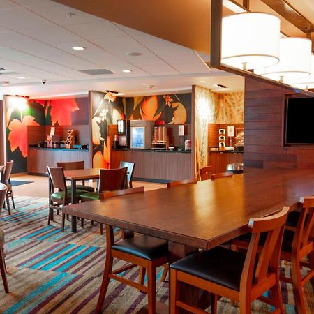 Fairfield Inn & Suites By Marriott Atlanta Вудсток Екстер'єр фото