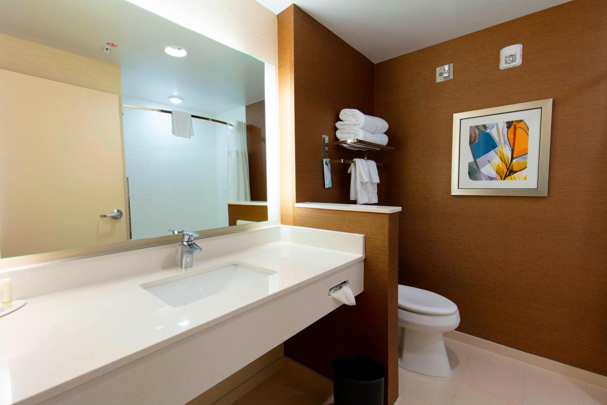 Fairfield Inn & Suites By Marriott Atlanta Вудсток Екстер'єр фото