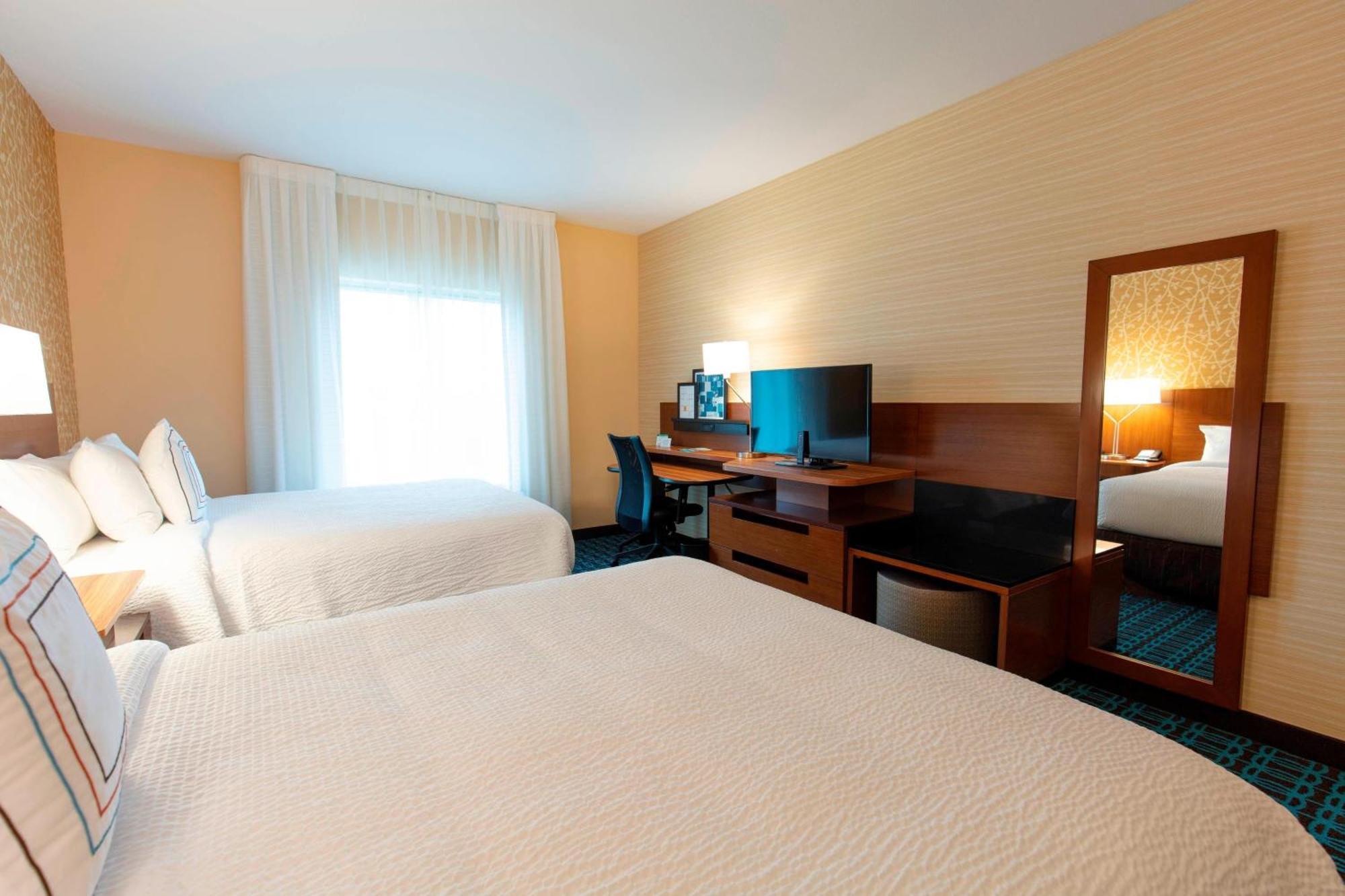 Fairfield Inn & Suites By Marriott Atlanta Вудсток Екстер'єр фото